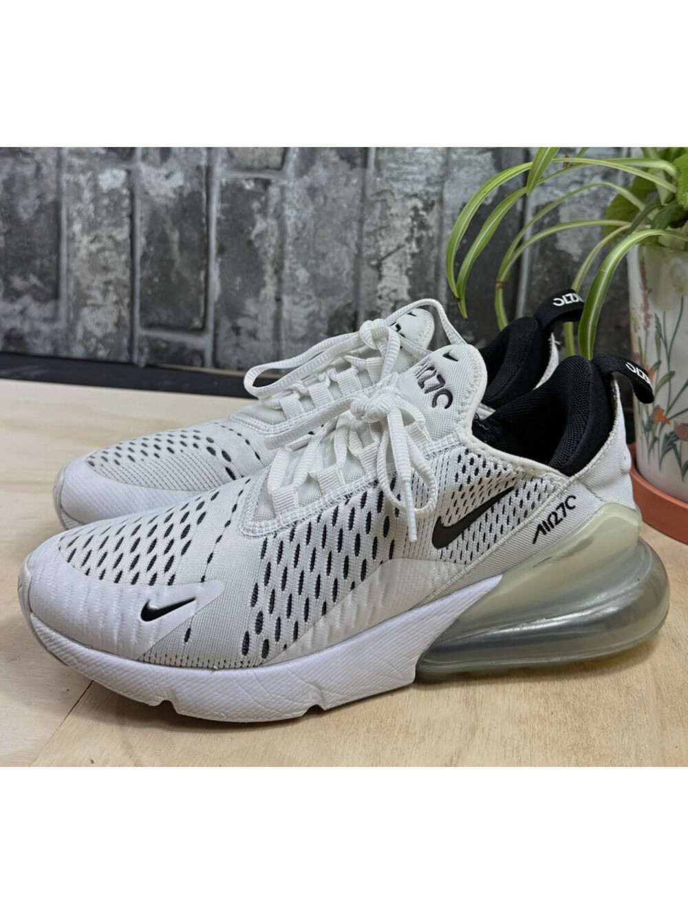 Nike Air Max 270 Women’s White/Black Low Top Lace-Up Logo Mesh AH6789-100